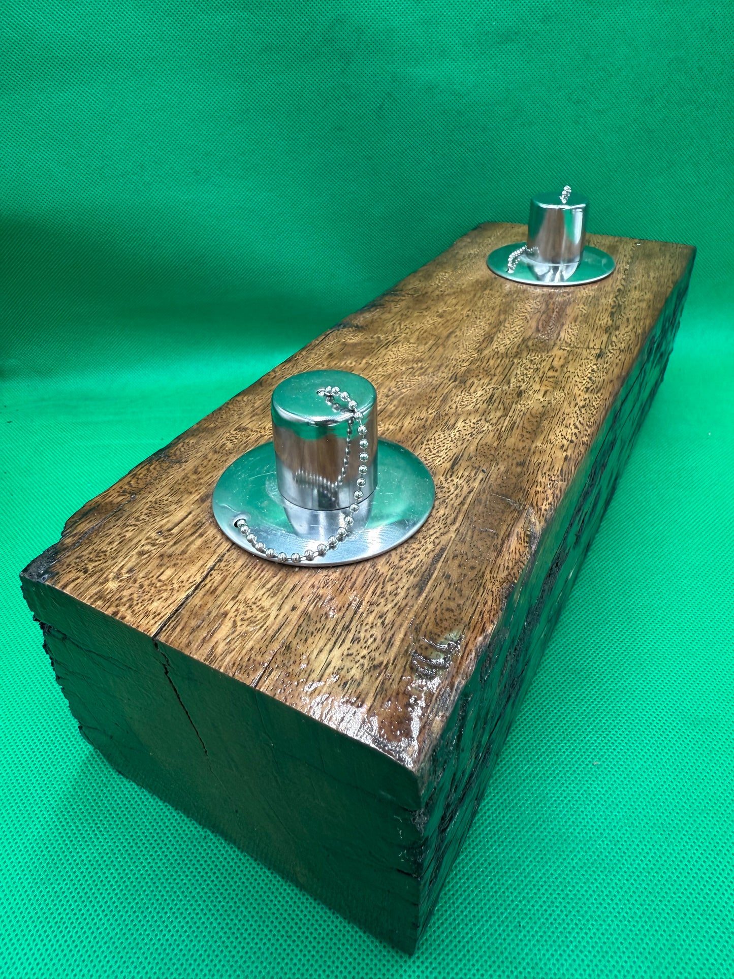 Recycled Wooden Log Oil Burner 108