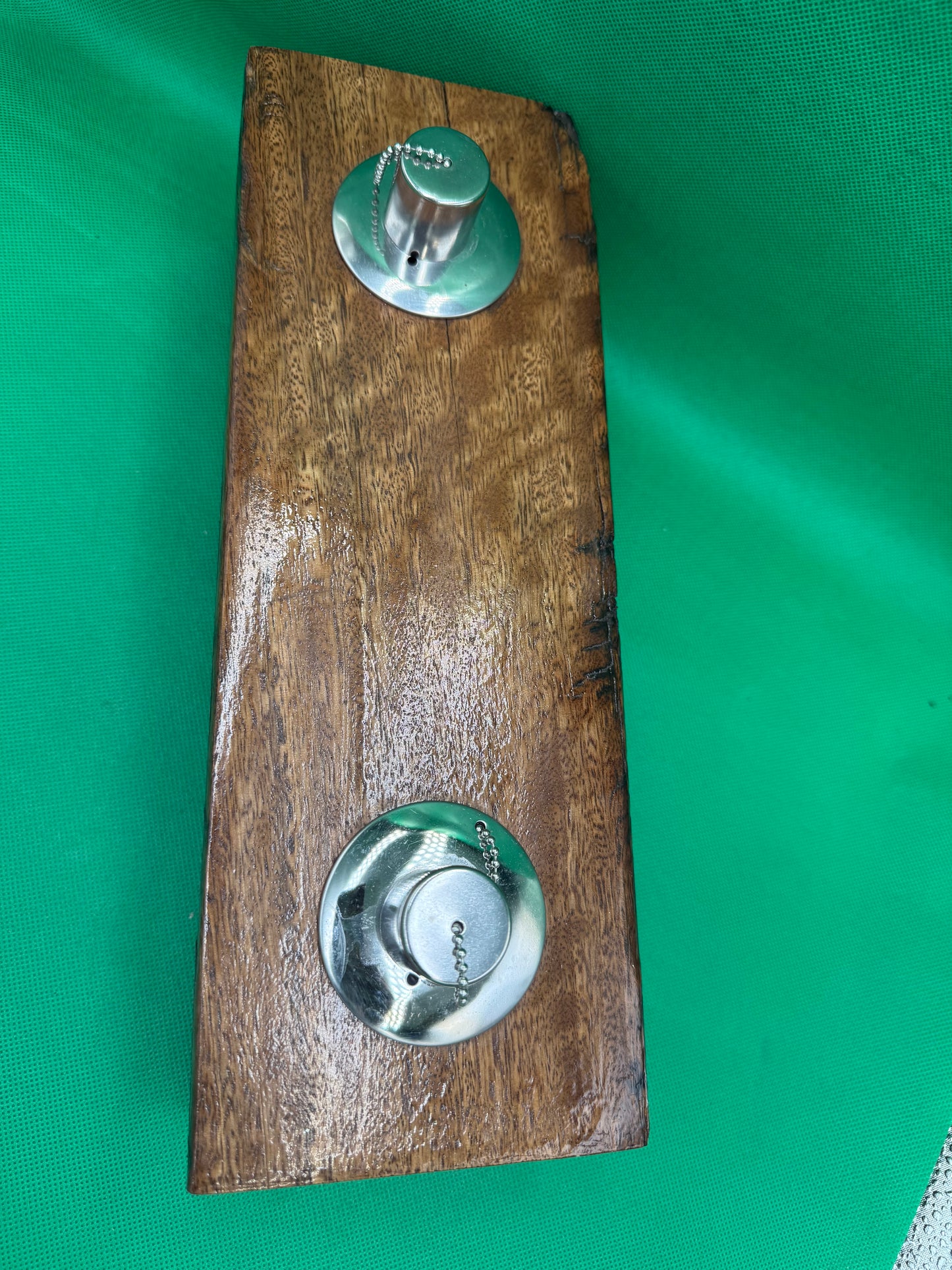 Recycled Wooden Log Oil Burner 108